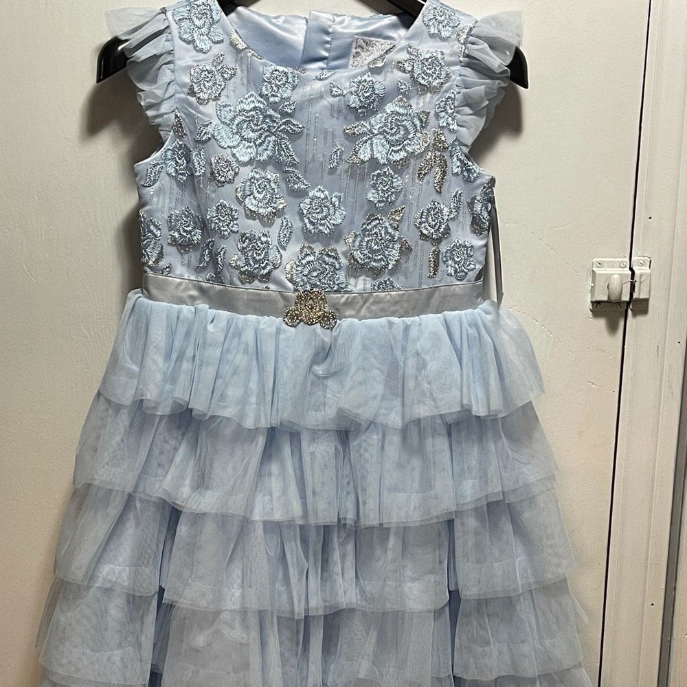 cinderella dress size 9-10 new